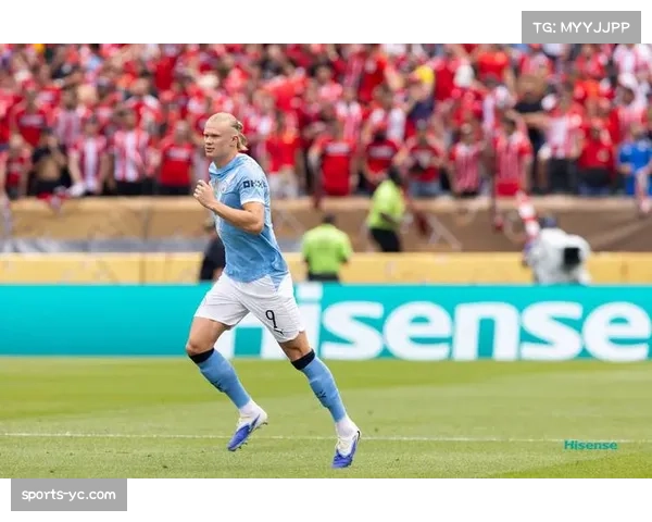 曼城对阵拜仁上半场结束，哈兰德头球破门助球队1-0领先